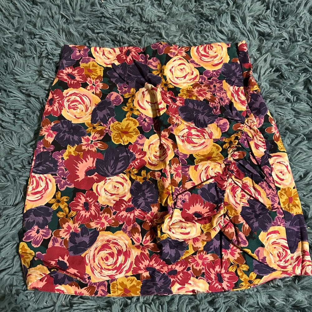 Zara Floral Skirt Size S
